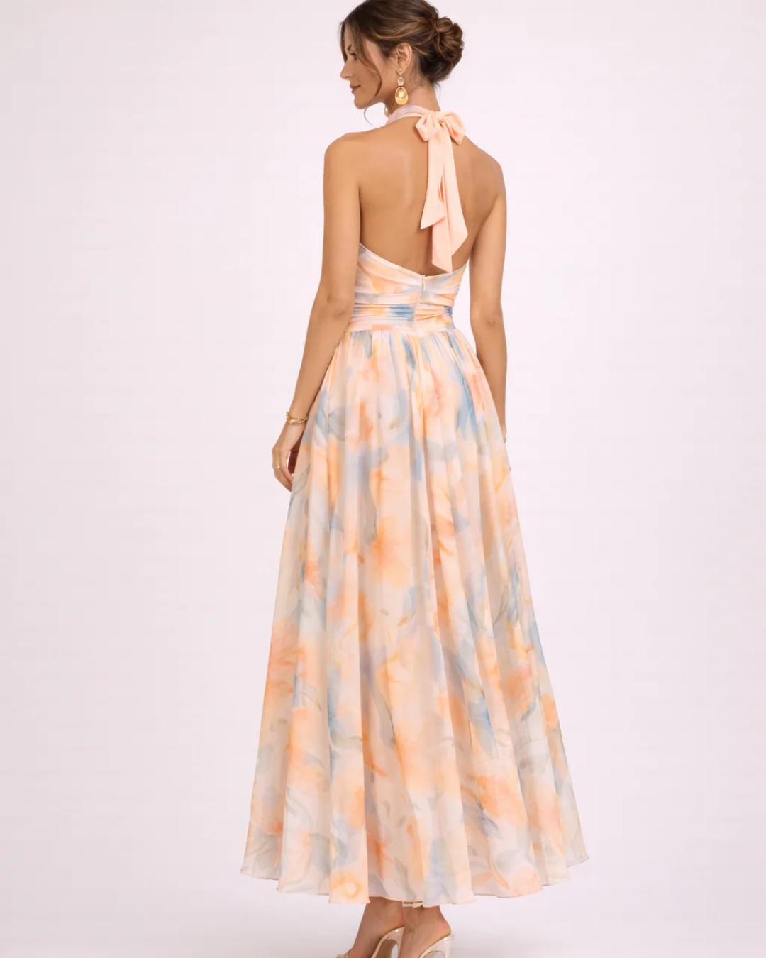 Sophie – Sukienka Maxi z Wiązaniem na Szyi w Pastelowych Odcieniach